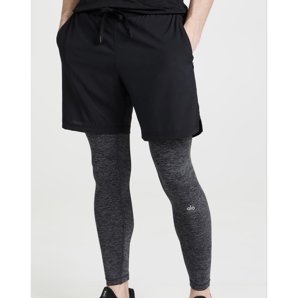 ALO Yoga Stability 2-in-1 Tights Shorts Men's L Black Grey Zip Pocket Running
